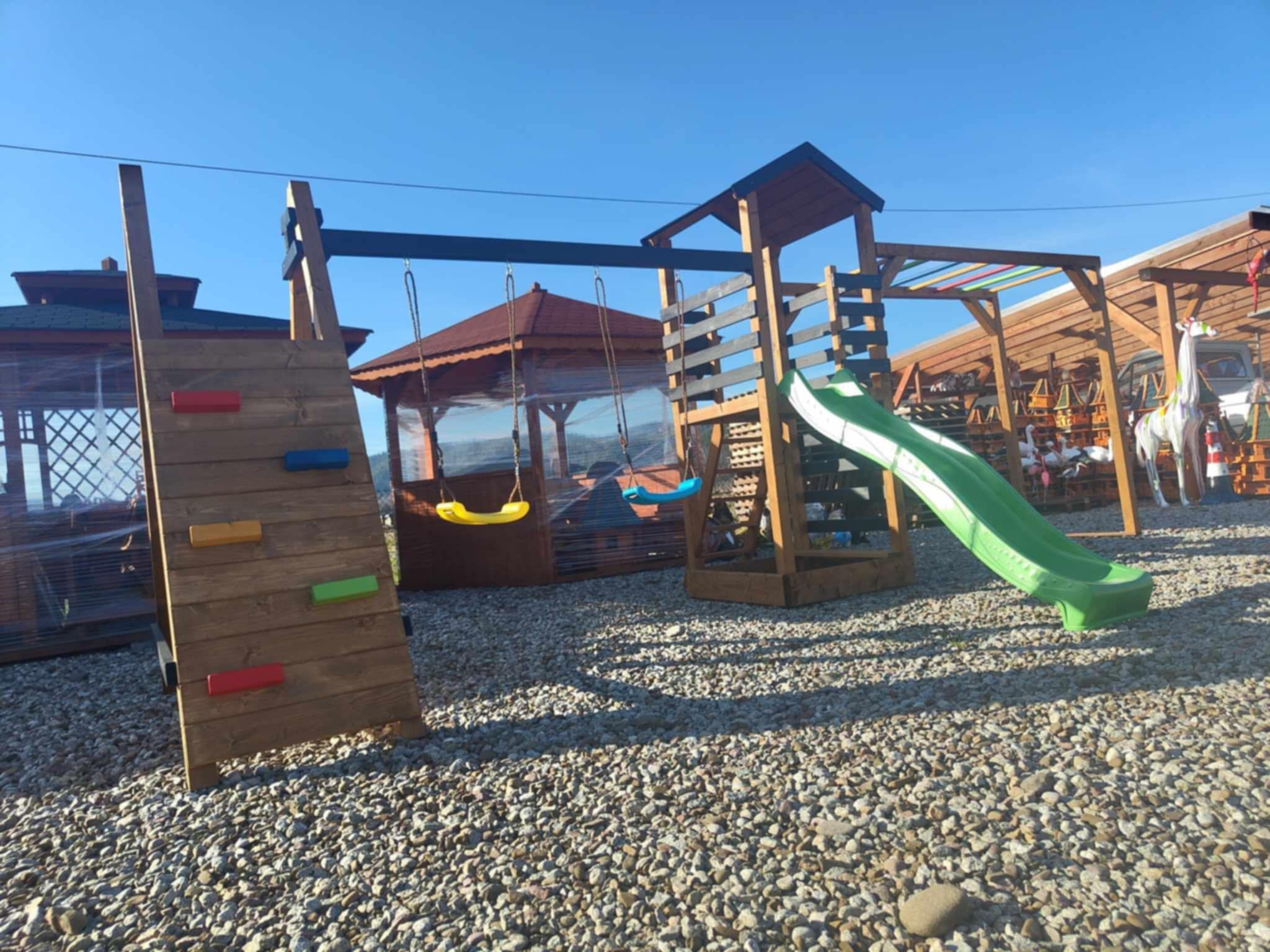 Monkey oldaltornyos, mászórudas játszóház